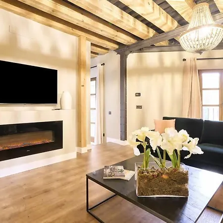 El Capricho Balcon En La Plaza Mayor Collection Luxury * Salamanka