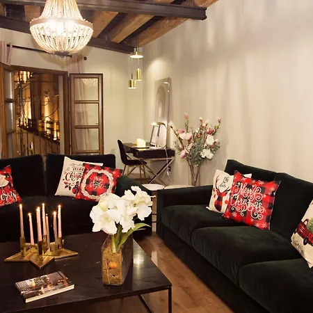 El Capricho Balcon En La Plaza Mayor Collection Luxury * Salamanca